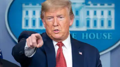 Senadores Democratas Buscam Reembolsar US$ 175 Bilhões Após Decisão da Suprema Corte