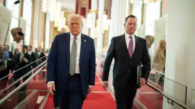 Trump anuncia reforma radical no Kennedy Center com nome próprio e futuro grandioso!