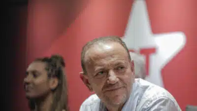 Lula e PT celebram 46 anos em Salvador com estratégia para o Brasil em 2026!