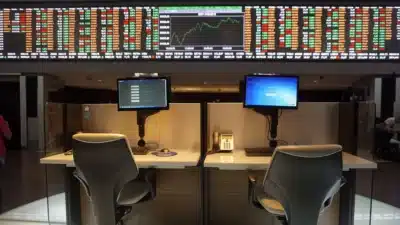 Ibovespa Dispara com Notícias Cruciais e Ata do Fed em Foco!