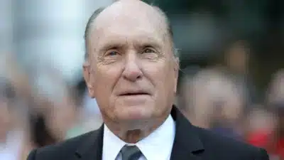 Robert Duvall: Legado de Ícone se Despede aos 95 Anos em Casa