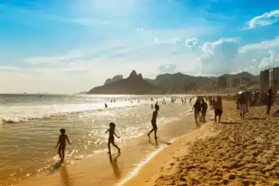 Ipanema Brilho no Top 25 Global: A Praia Carioca que Conquistou o Mundo!