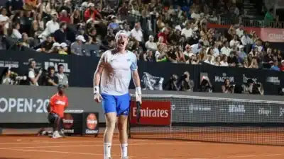 Ignacio Buse Surpreende e Elimina Carrasco no Rio Open em Jogo Tenso!