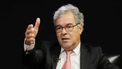 Brasil e Índia Miram US$ 100 Bilhões em Acordos Comerciais em Nova Délhi