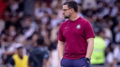 Lucas Silvestre causa polêmica com xingamentos e Corinthians vence no aquecimento!