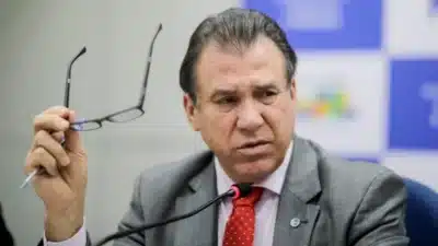 Ministro Marinho: “Pressão Popular é Essencial” para Mais Direitos Trabalhistas!