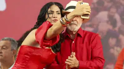 Lula e Janja chocam com interação em evento do PT – Reação da primeira-dama viraliza!