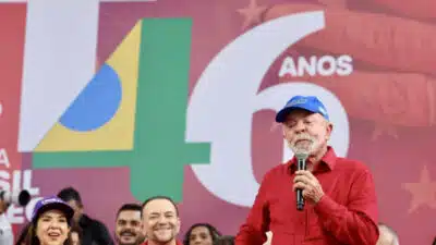 PT em Alerta: Conflitos Internos e Críticas de Lula em Evento em Salvador!