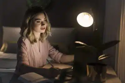 Lâmpadas do Mundo: Crise Energética Ameaça o Sistema Elétrico Global!