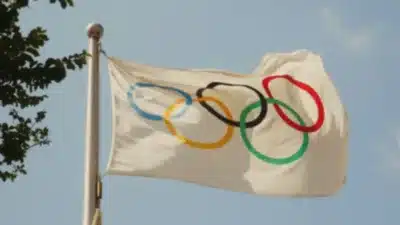 Jogos Olímpicos de Inverno em Crise: Neve Artificial Revela Alerta do Aquecimento Global