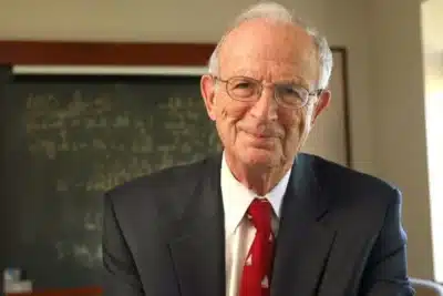 Ray Goldberg, gigante do agronegócio, morre aos 99 anos e deixa legado revolucionário!