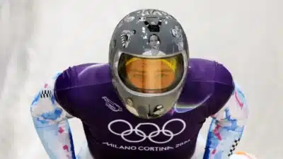 Atleta Ucraniano Choca Mundo com Capacete de Vítimas em Milão-Cortina