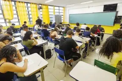 Governo Tarcísio Freitas Celebra Recorde Histórico em Matemática SP!