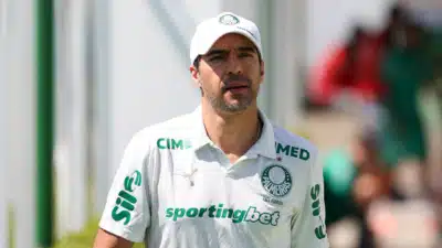 Palmeiras Denuncia Expulsão de Abel Ferreira e Questiona Súmula em Barueri!