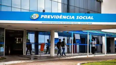 INSS Suspende Serviços em Fevereiro: Veja como receber seu benefício de R$ 1.621!