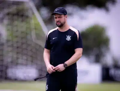 Silvestre explode em defesa de árbitres após súmula com acusações de xingamentos!