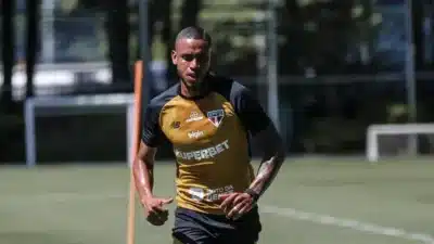 André Silva Brilha com Retorno Triunfal ao São Paulo: Urgente para o Jogo!