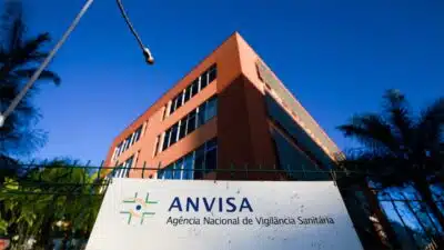 Anvisa Proíbe Venda de Leite Vaquita: Risco de Contaminação Revelado!