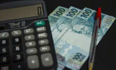 Restituição IRPF 2026: Data Crucial e Prioridade para Idosos e Deficientes!