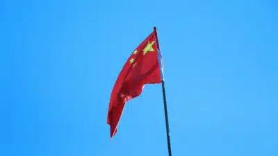 Explosão Devasta Loja de Fogos na China: 12 Mortos e Votações de Xi Jinping!