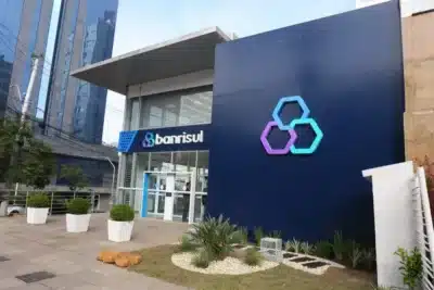Banrisul Surpreende: Lucros Recorde Ativam Mercado Financeiro em 2025!
