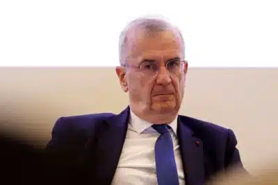Villeroy Anuncia Saída Surpreendente do Banco Central da França!