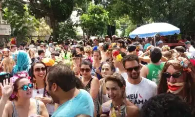 Carnaval BH: Agenda Explosiva no Sábado! Blocos, Fantasias e Muita Folia em BH!