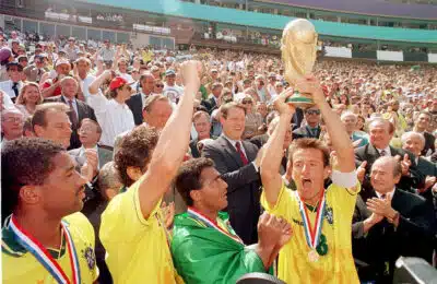 Seleção Brasileira em 1990: Erros que levaram ao fracasso e a chave para o tetracampeonato!