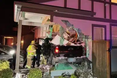 Caminhonete “Voa” em Impacto Surpreendente no Oregon: Investigação em Andamento