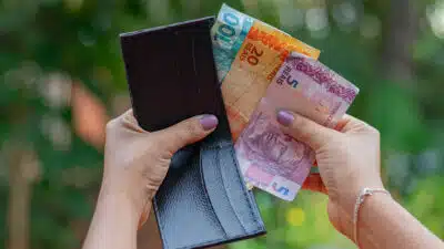 Salário Mínimo 2026: Aumento de R$ 1.621 Impacta Trabalhadores Brasileiros!