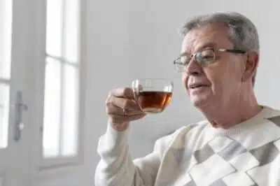 SUS Unirá Quebra-Pedra à Ciência: Novo Medicamento para Cálculos Renais!