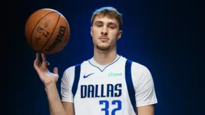 Cooper Flagg: Camisa de Estreia Leiloinada por Recorde Histórico – Vende por Mais de R$ 5 Milhões!