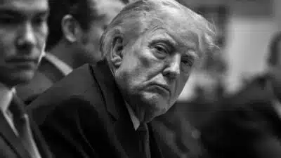 Suprema Corte Anula Tarifas Globais de Trump: Decisão Histórica em 2026!