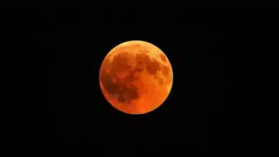 “Lua de Sangue” Raríssimo: Brasil Perde Eclipse Lunar de Março!