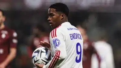 Endrick Rebaixado: Cartão Amarelo Surpreende Fonseca e Polêmica na Ligue 1!