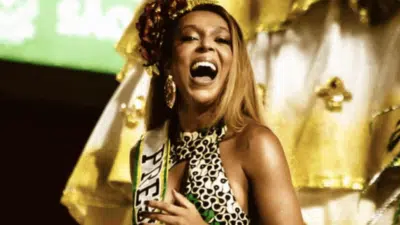 Deputada Erika Hilton inova com faixa de “Presidenta” no desfile da Mocidade Unida!