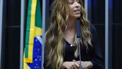 Deputada do Psol-SP Lidera Colegiado Histórico com Foco em Direitos das Mulheres