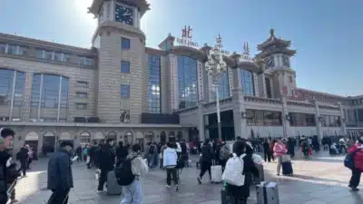 “Chunyun” 2026: Milhares de Milhões de Viagens e Desafio Logístico em Massa!