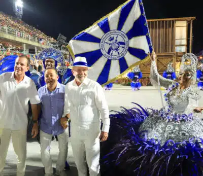Deputado Trovão Acusa Propaganda Eleitoral no Desfile de Carnaval 2026!