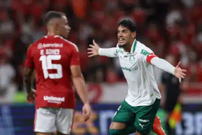 Palmeiras Domina Beira-Rio e Destranca o Internacional em Jogo Decisivo!