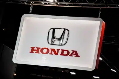 Honda enfrenta queda drástica no lucro e prevê resultados ainda mais baixos em 2026!
