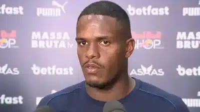 Gustavo Marques se desculpa após polêmica com árbitra e pedido chocante!