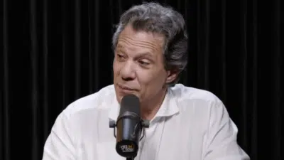 Haddad provoca Tarcísio e Flávio em entrevista explosiva e reveladora!