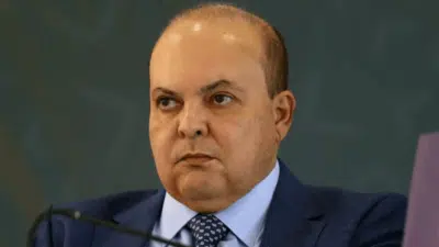 Governo do DF Sanciona Leis: Concursos Públicos Ganham Flexibilização Urgente!