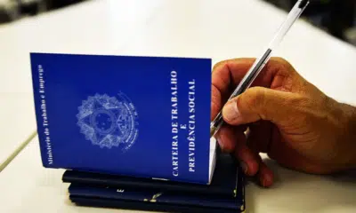 Brasil em Debate: Maioria Apoiada em Fim da Jornada 6×1 – Urgente!