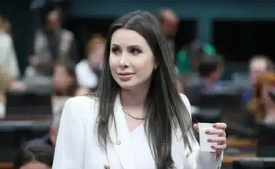 Carol de Toni Rompe com PL e Busca Novas Alianças na Política!