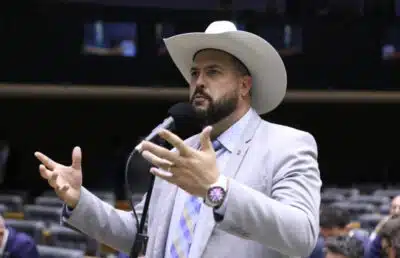 Deputado Zé Trovão Alerta sobre PEC e Defende Debate Aprofundado