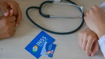 Brasil em Crise: Afastamentos por Transtornos Mentais Batem Recorde Alarmante!