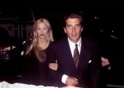 “História de Amor”: Paixão Explosiva de JFK Jr. e Carolyn Bessette Estreia no Disney+!