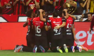 Santos em Desespero: Derrota Cruel em Curitiba e Críticas a Neymar!